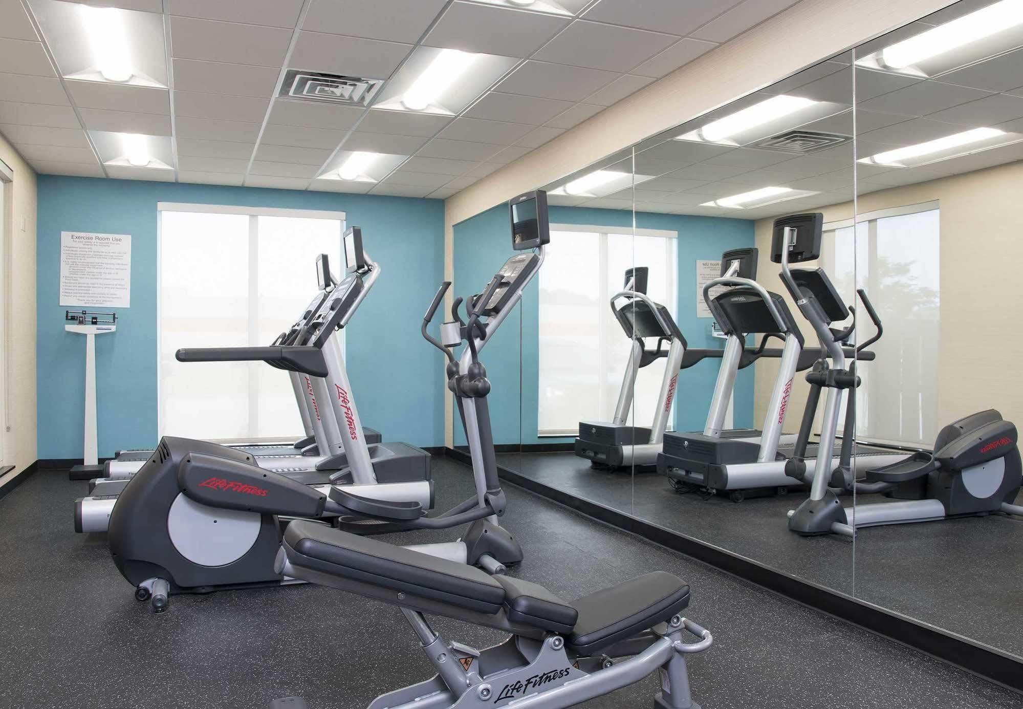 Fairfield Inn & Suites By Marriott Jackson Клинтон Экстерьер фото